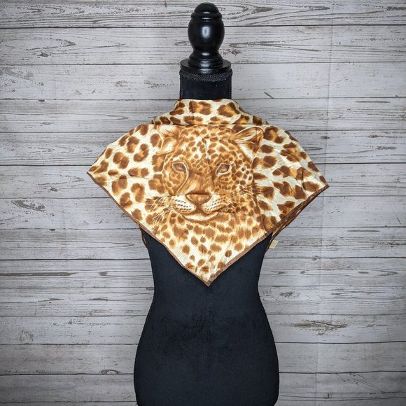 glentex • vintage leopard print square scarf - Picture 2 of 6